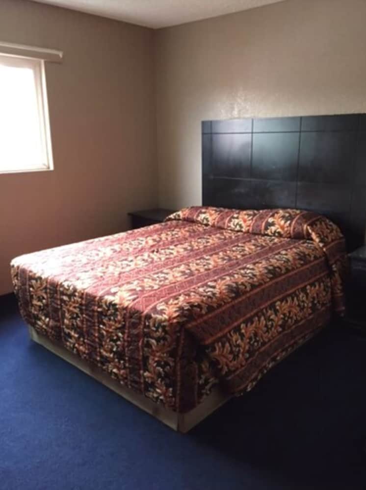 Фото Highland Park Motel