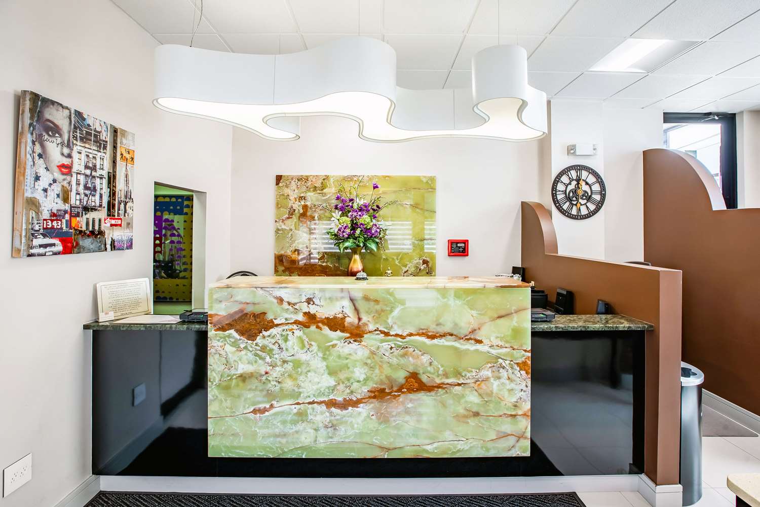 Фото Super 8 by Wyndham Meadowlands