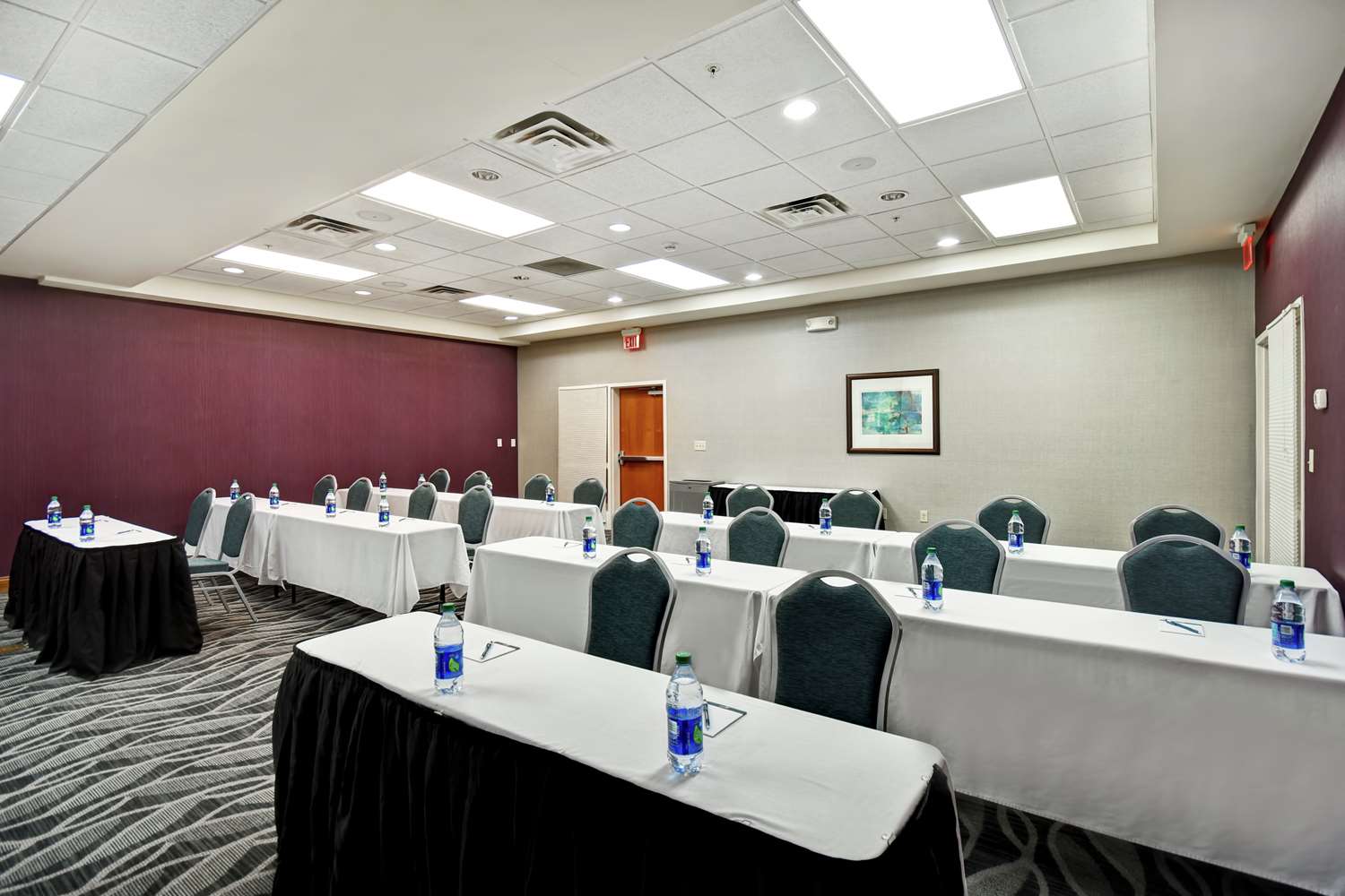 Фото Homewood Suites by Hilton Cincinnati-Milford