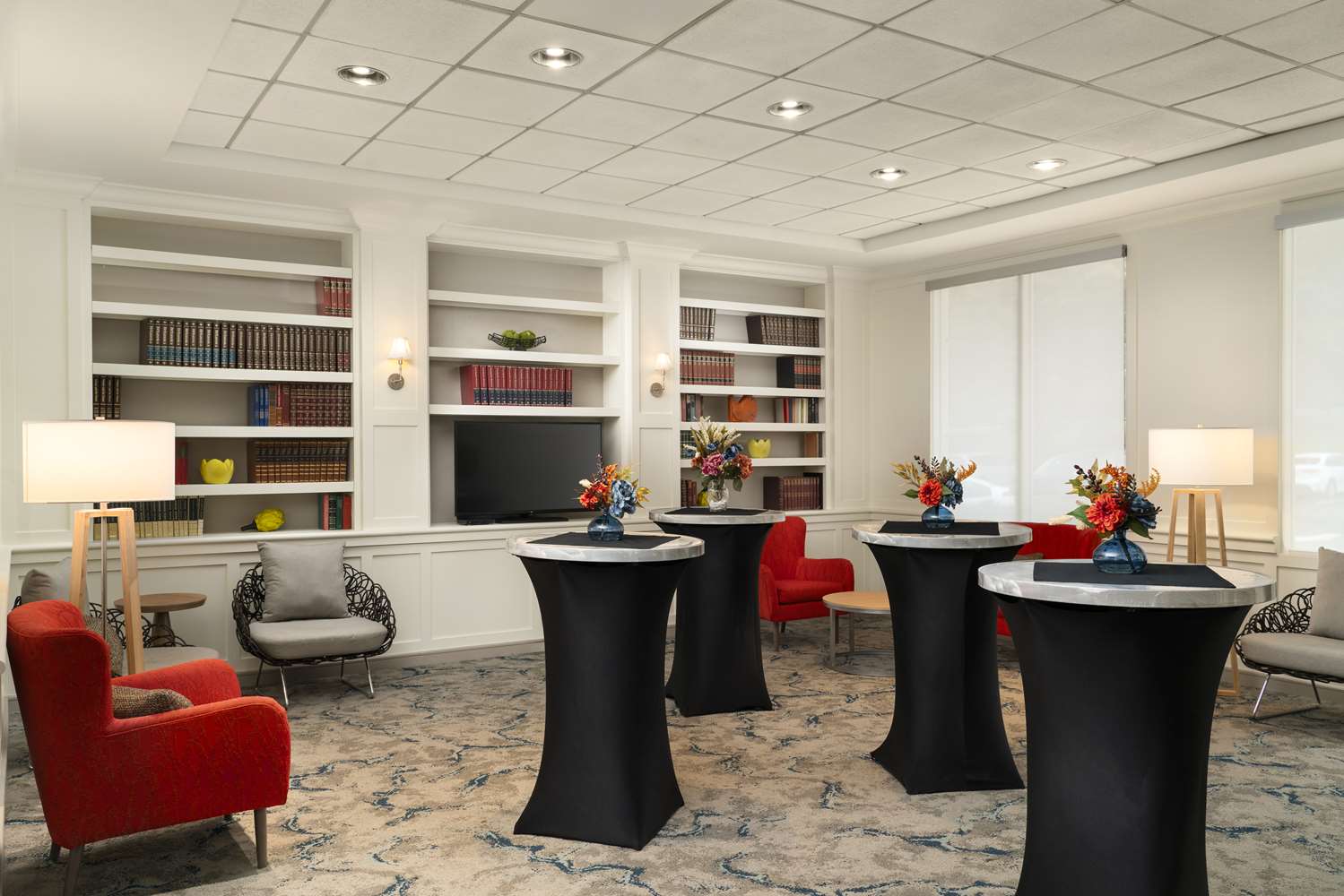 Фото Hilton Garden Inn Boston-Burlington