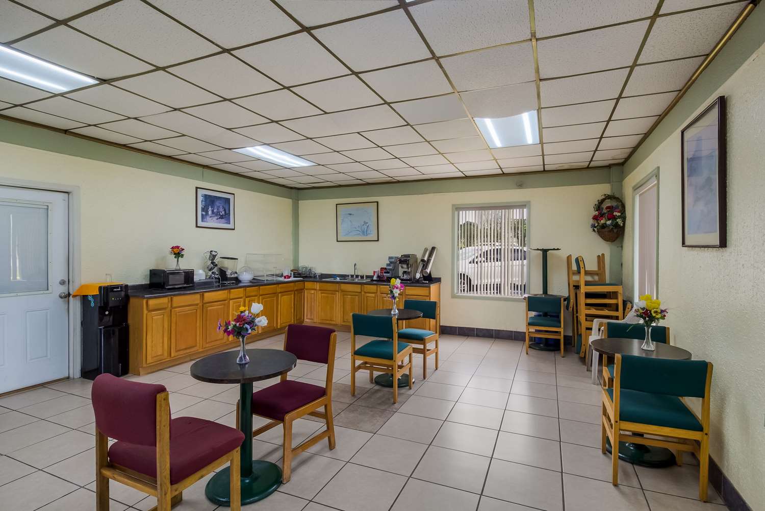 Фото Midtown Inn