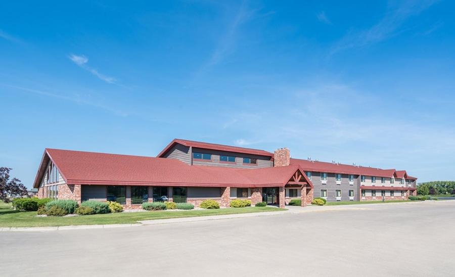 Фото AmericInn by Wyndham Grafton