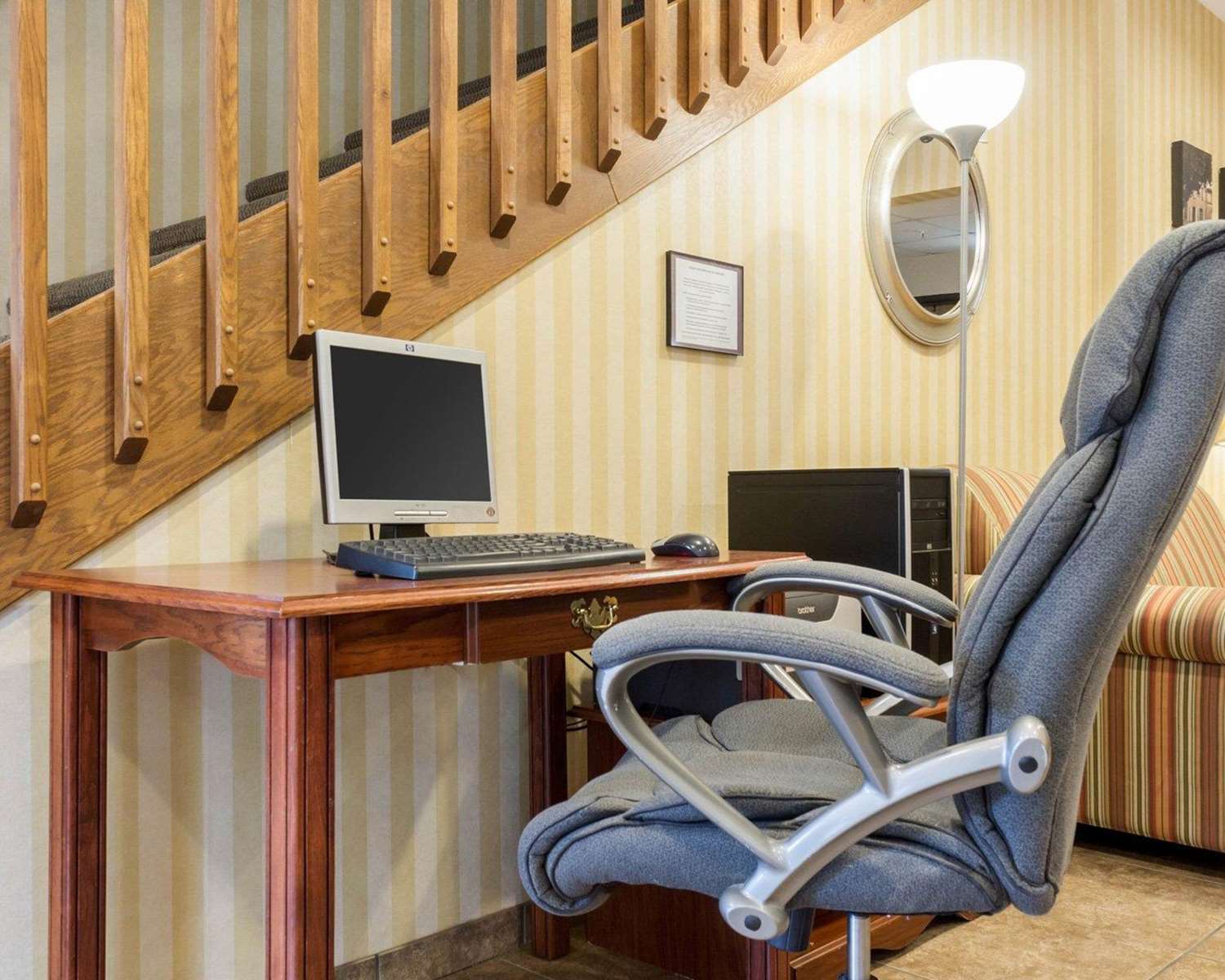 Фото Quality Inn Brookings - University