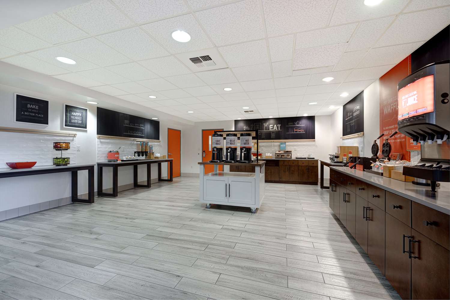 Фото Hampton Inn & Suites Tulare