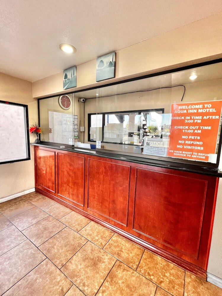 Фото Aqua Inn Motel