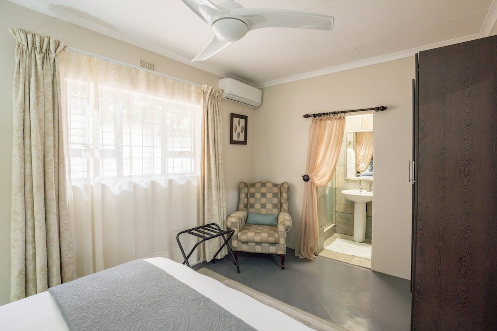 Фото Hillton Manor Guest House