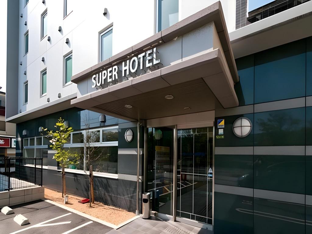 Фото Super Hotel Hofu Ekimae