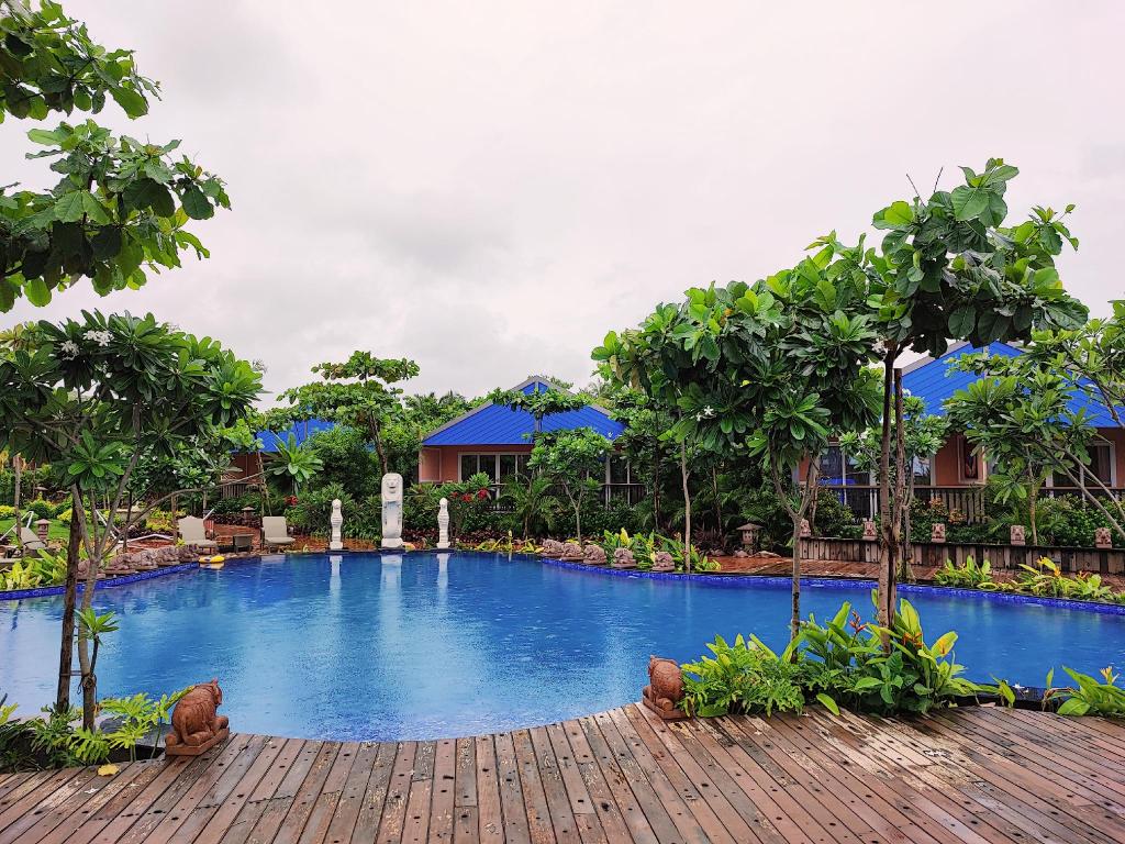 Фото Mayfair On Sea Morjim Beach Goa