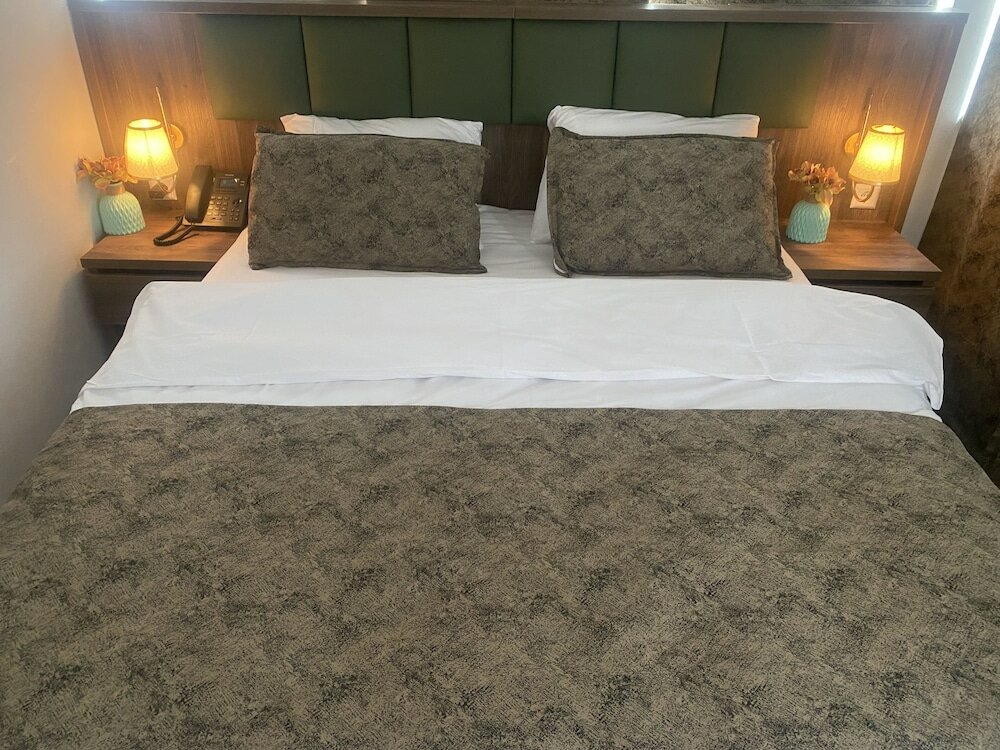 Фото Hotel Cataleya Bv