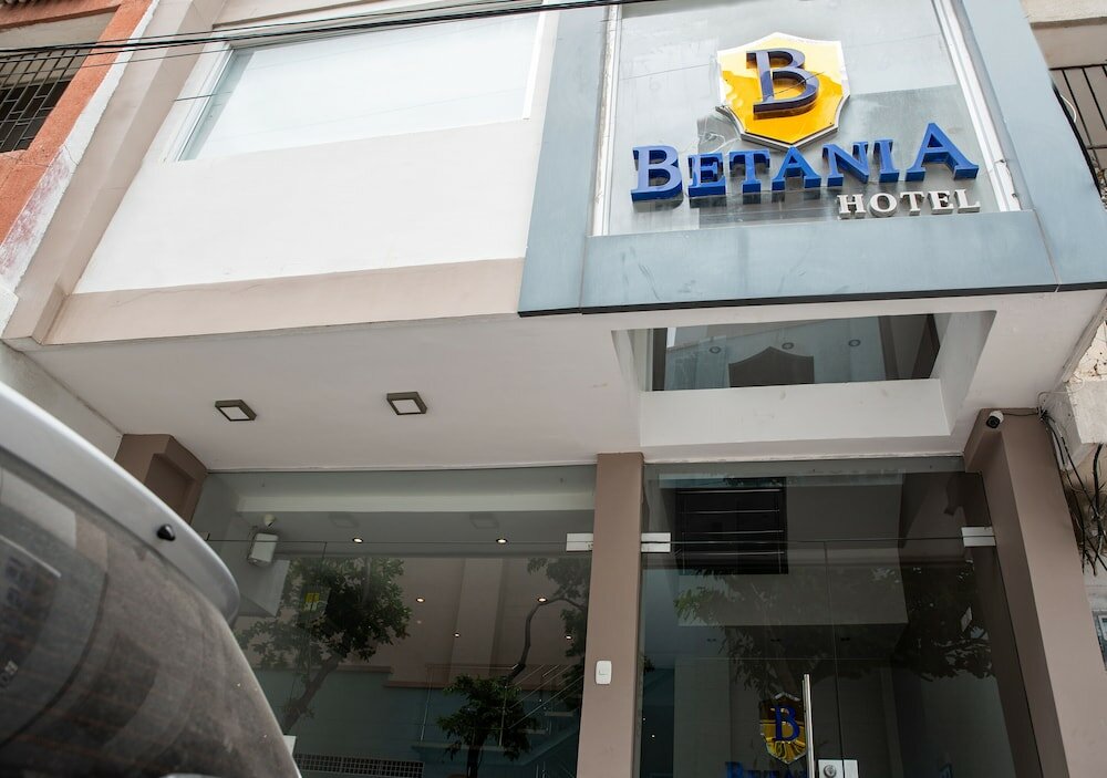 Фото отеля 1