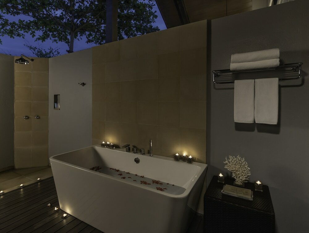 Фото Dusit Thani Lubi Plantation Resort