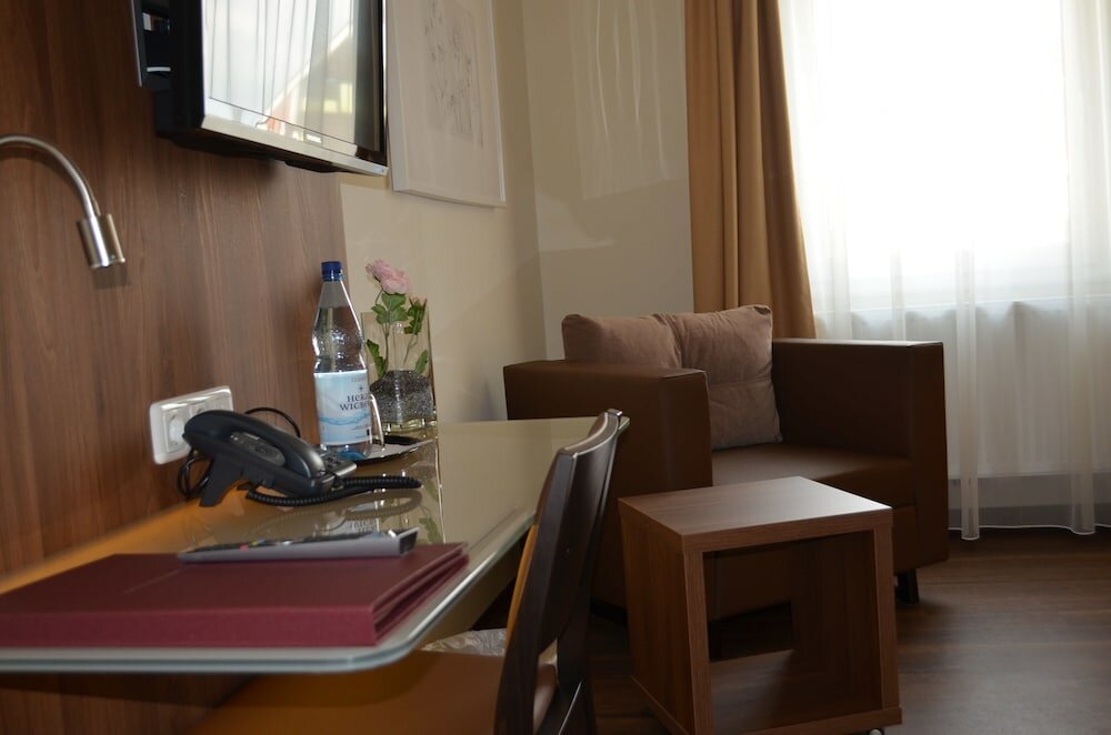 Фото Hotel Isenbütteler Hof