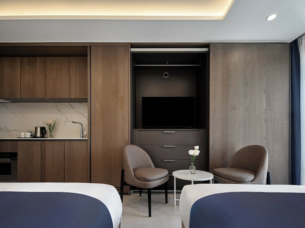 Фото Hotel The Botanik Sewoon Myeongdong