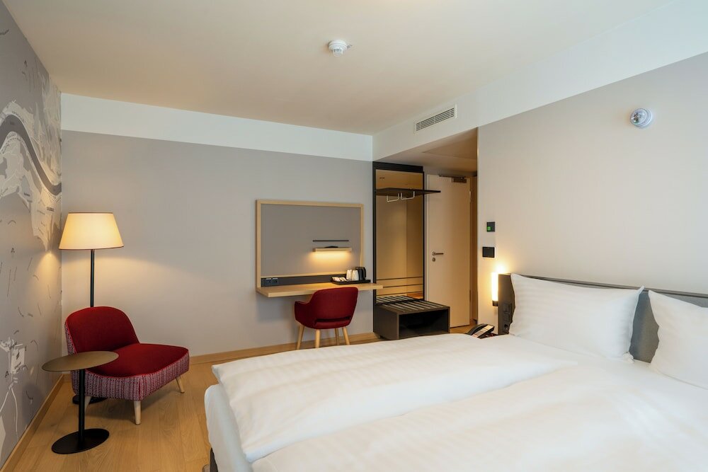 Фото Intercityhotel Heidelberg