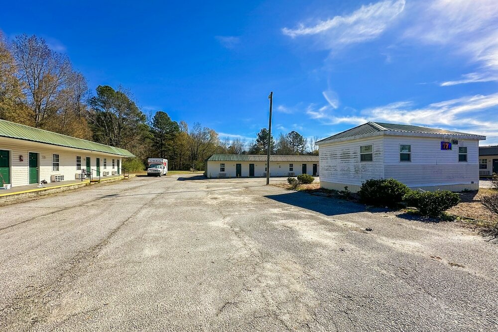 Фото Sparta Seven Motel by Oyo near Milledgeville