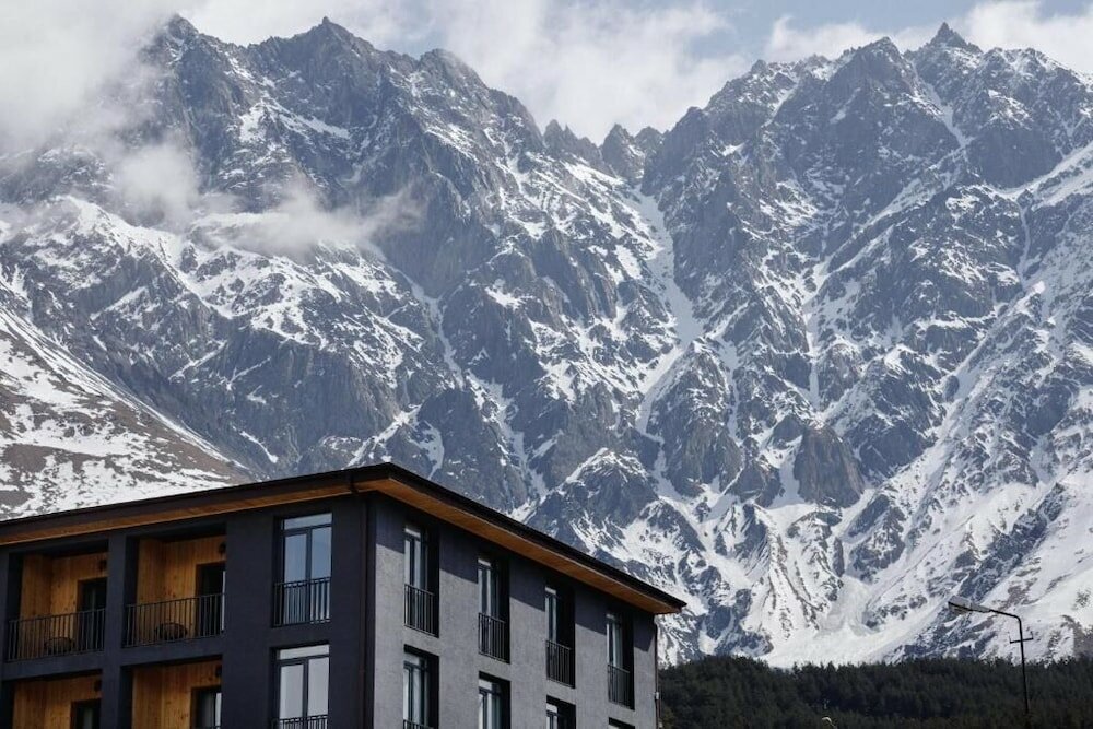 Фото Intourist Kazbegi