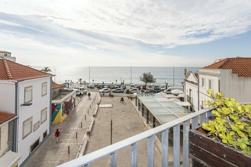 Гостиница Casa da Praça Guesthouse Sesimbra в Округе Сетубал
