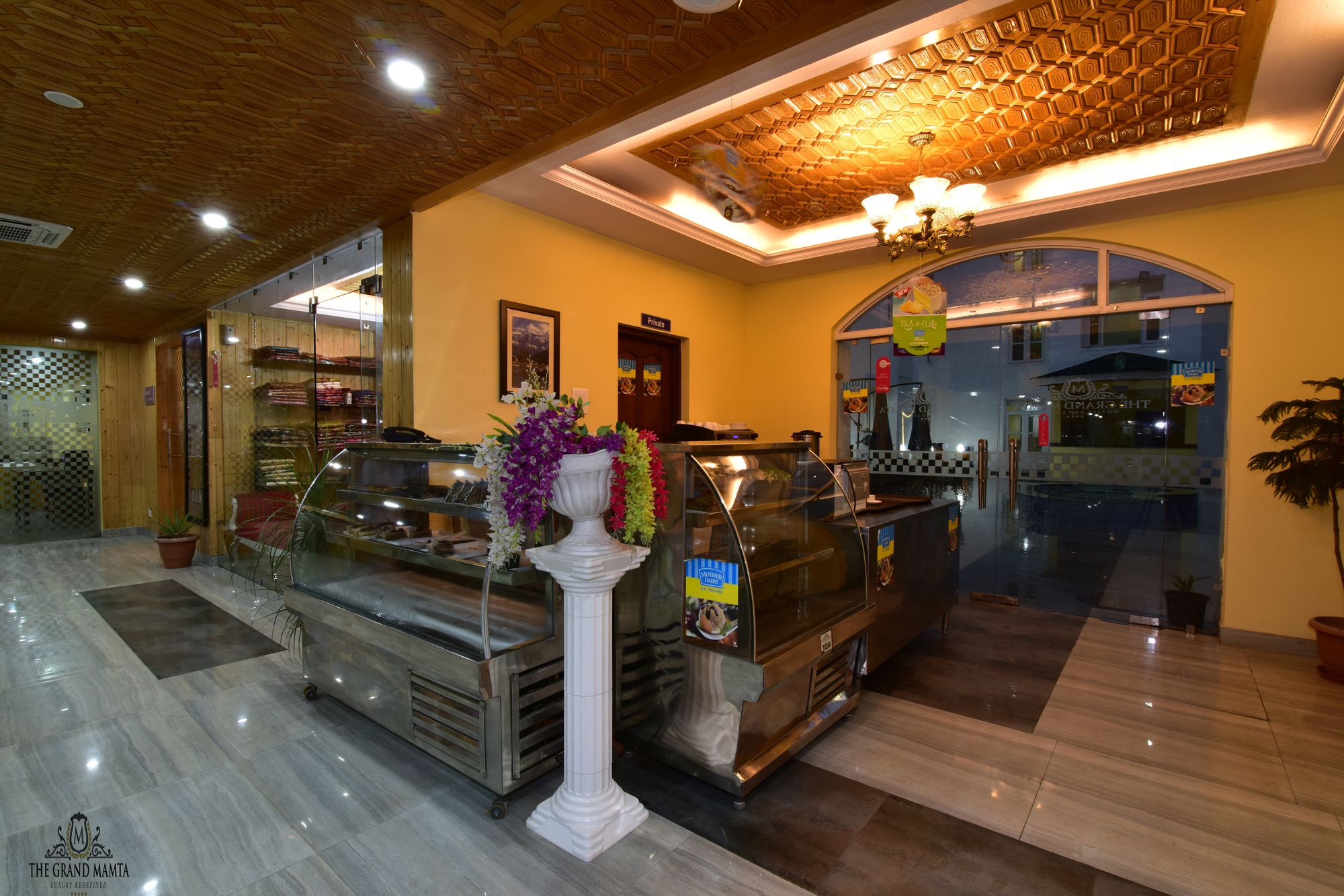 Фото Hotel The Grand Mamta