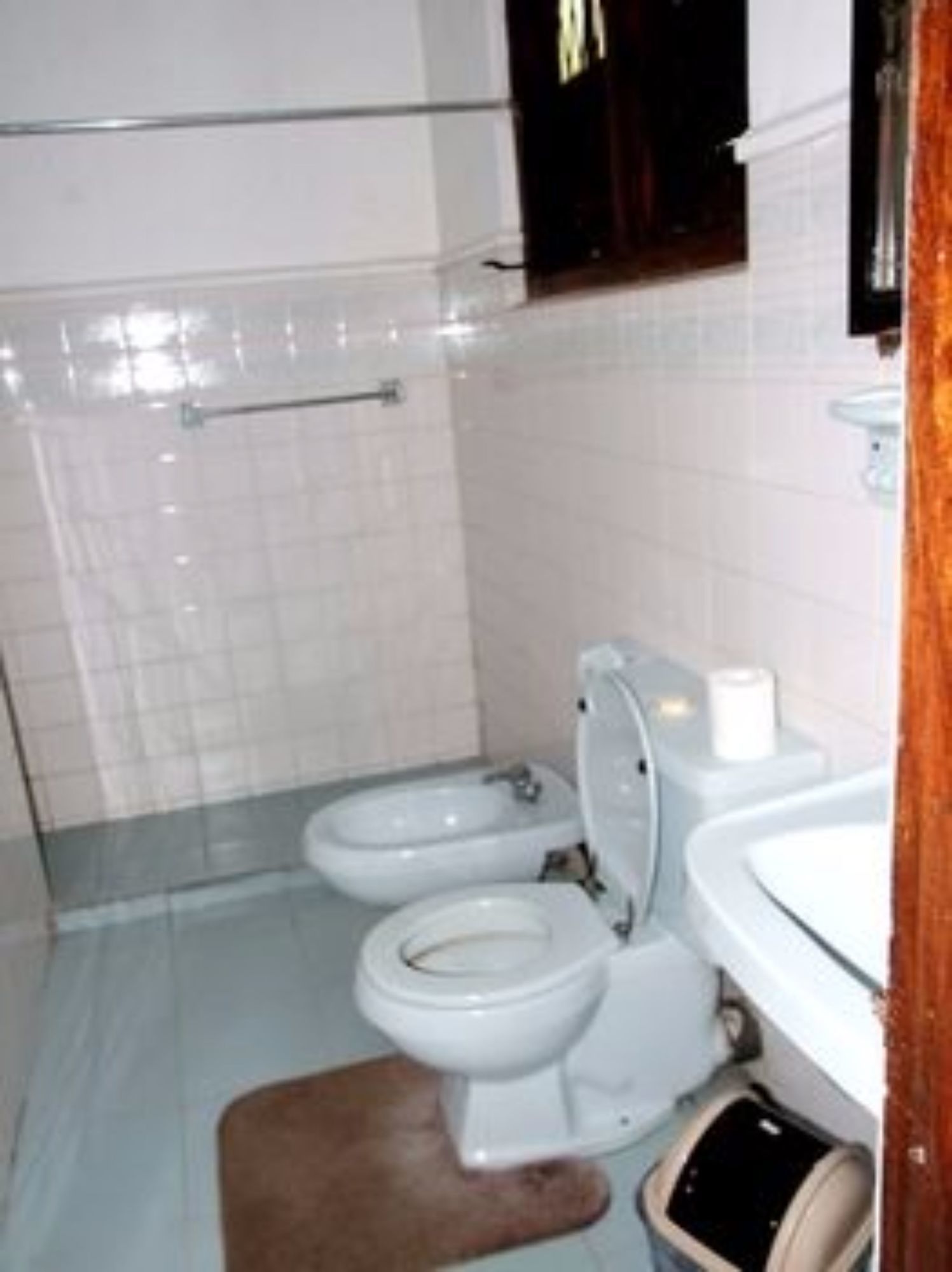 Фото Tree Breeze Inn