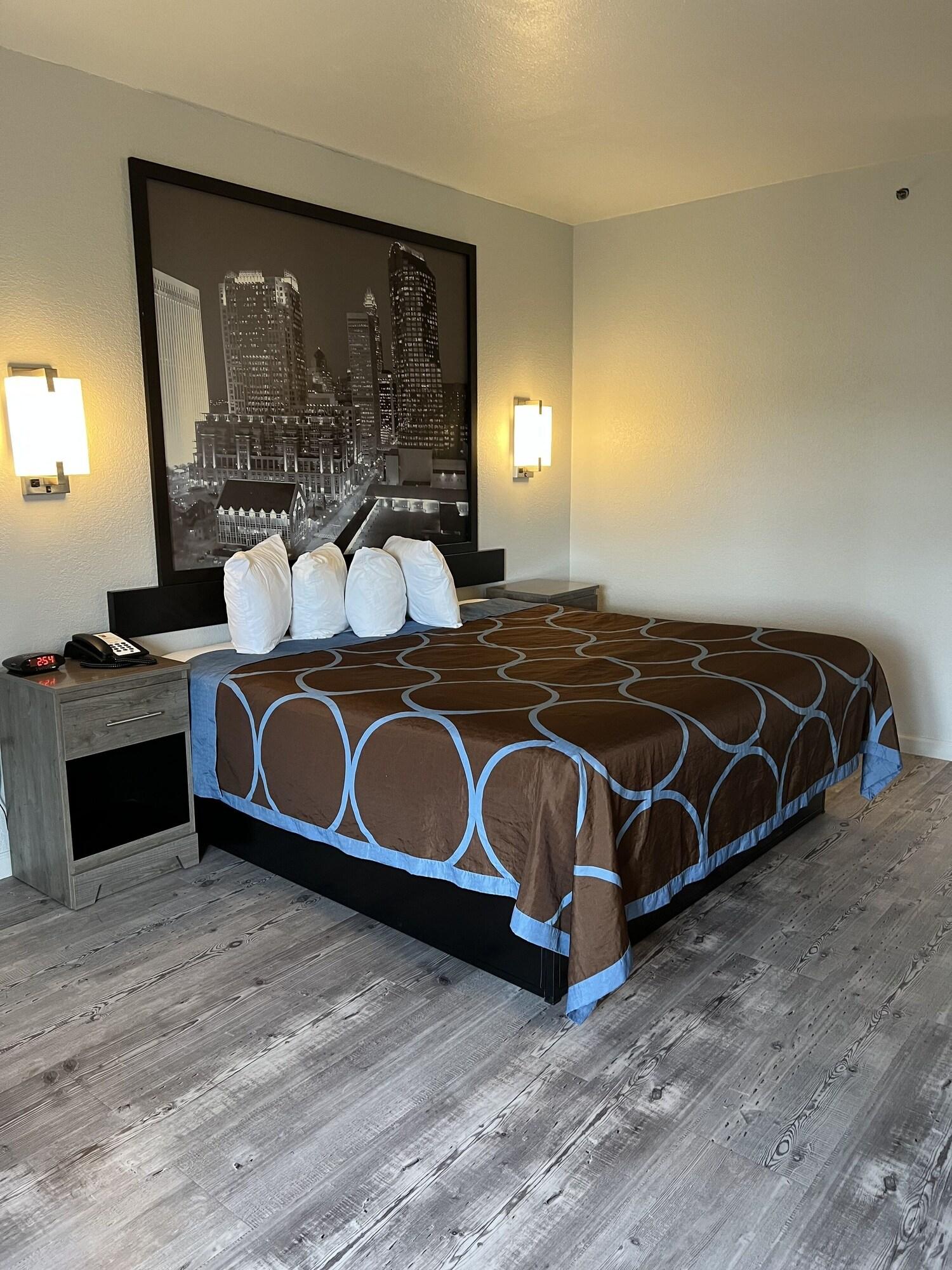 Фото Super 8 by Wyndham Clemmons/Winston-Salem Area I-40