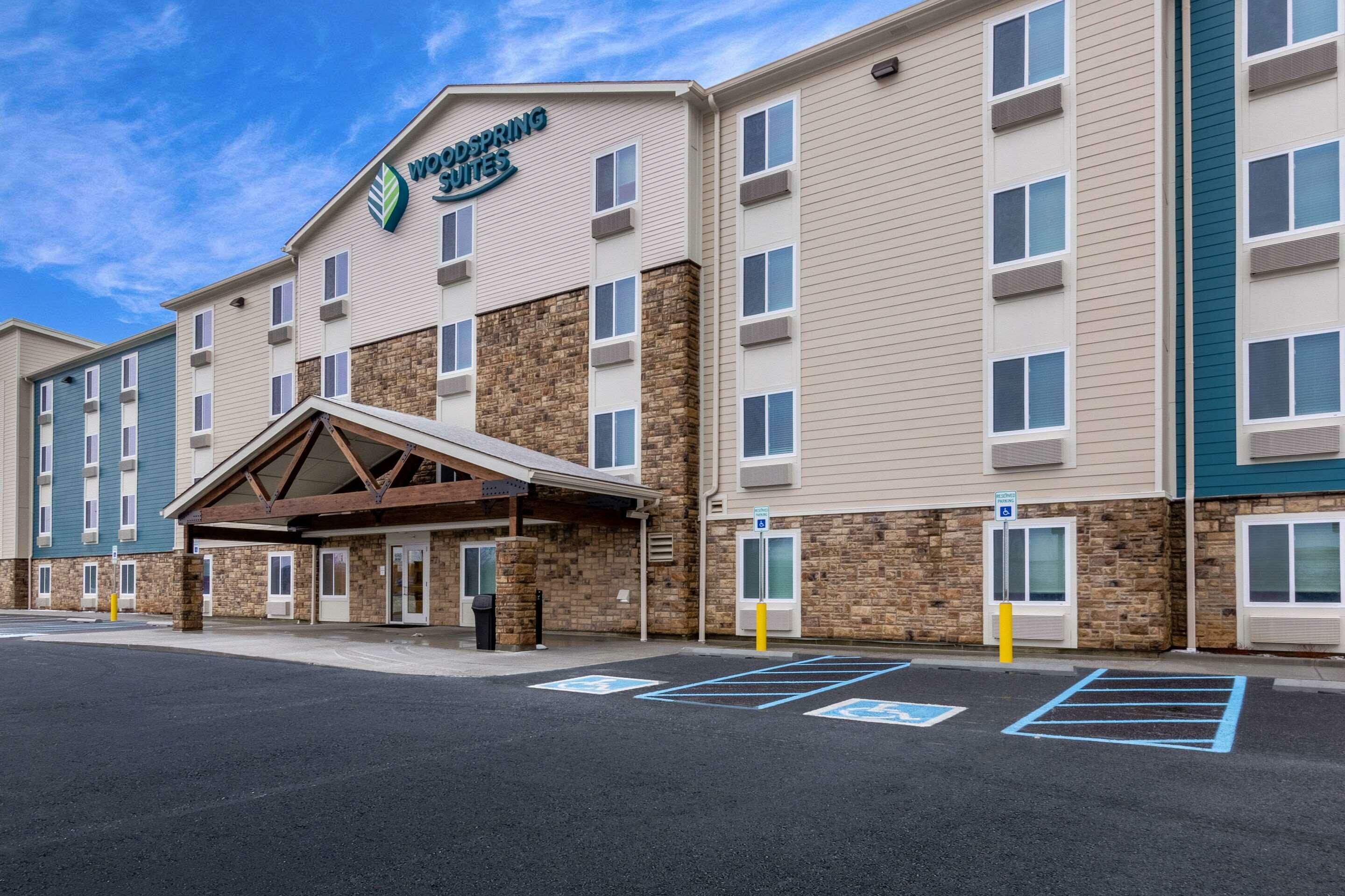 Фото WoodSpring Suites Indianapolis Airport South