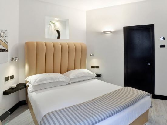 Фото Lhp Hotel Napoleon