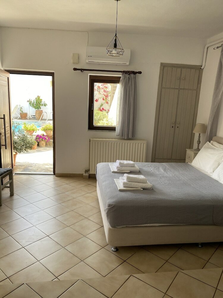 Фото Kasteli Studios & Apartments