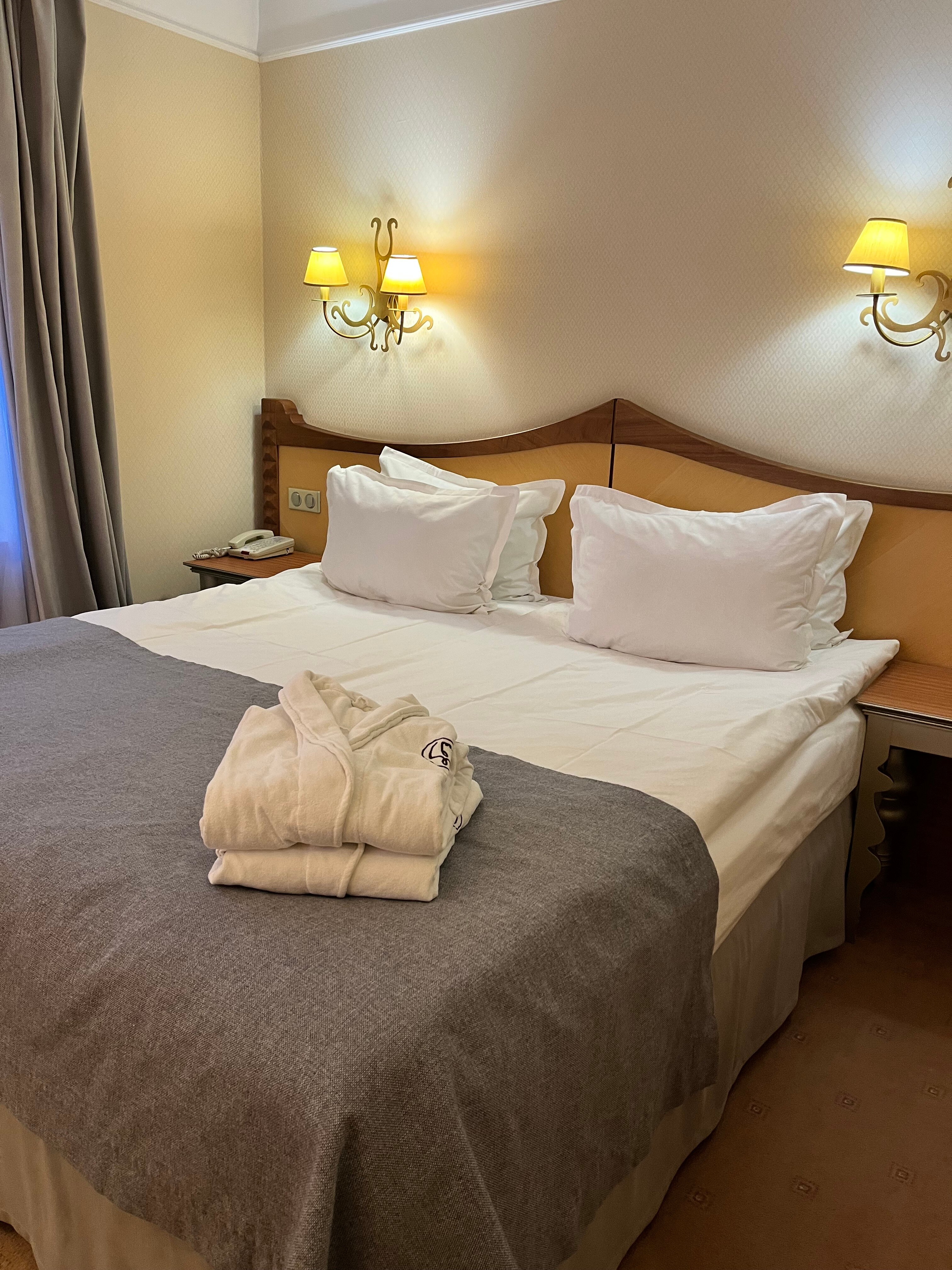 Фото Двор Подзноева, главный корпус