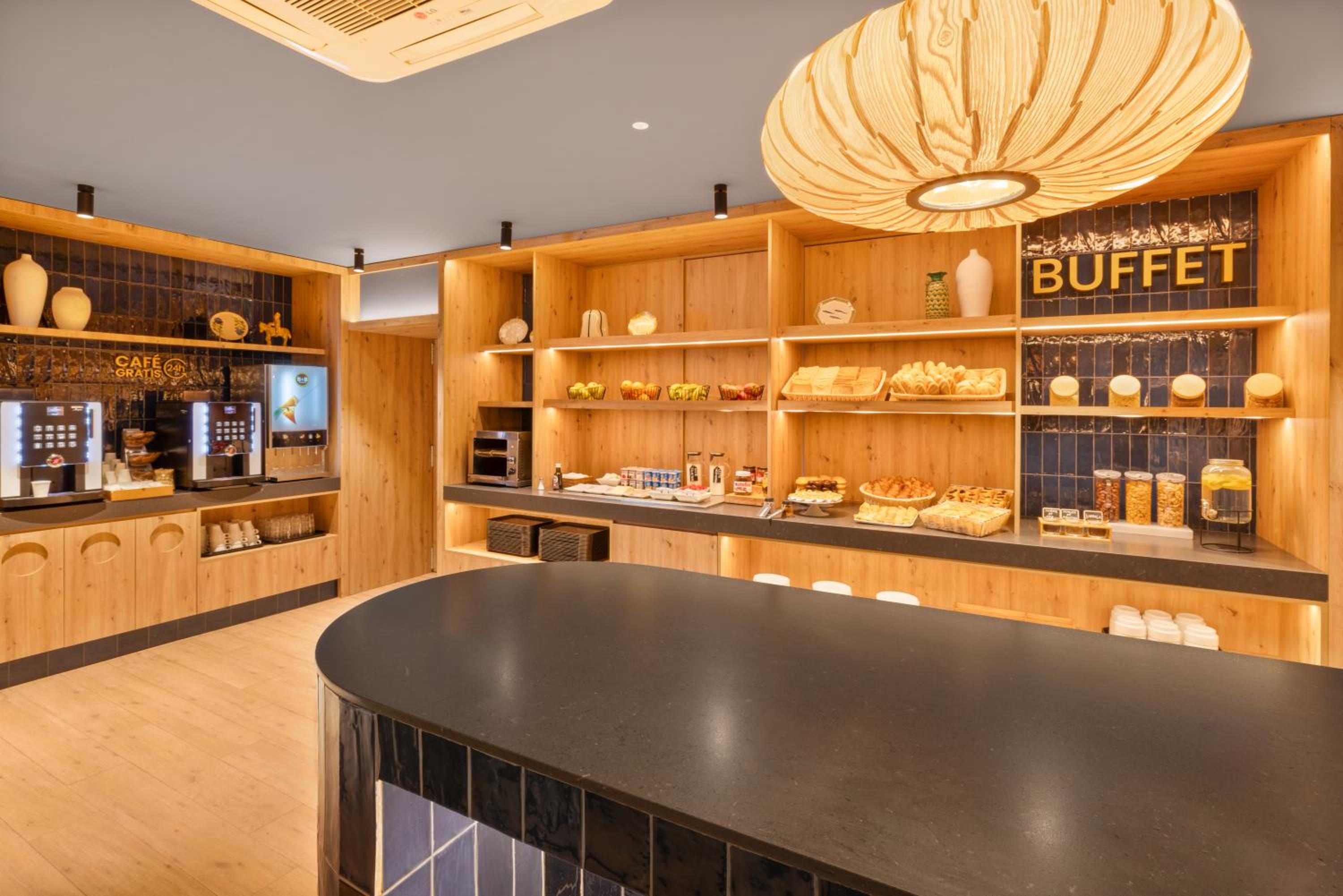 Фото B&B HOTEL Braga Lamaçaes