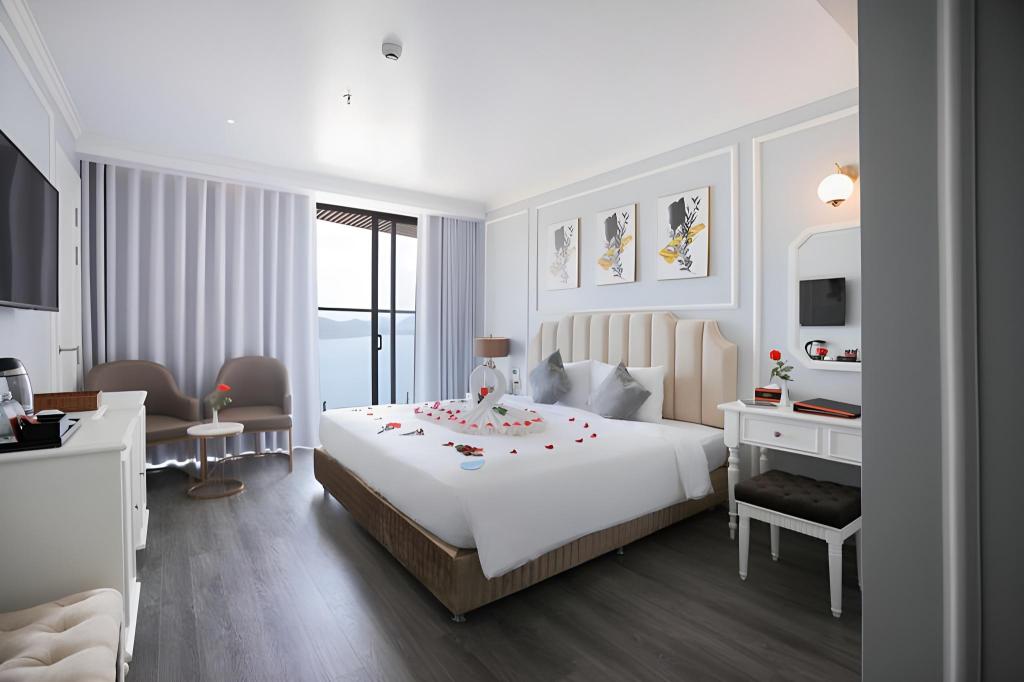 Фото La Vague Hotel