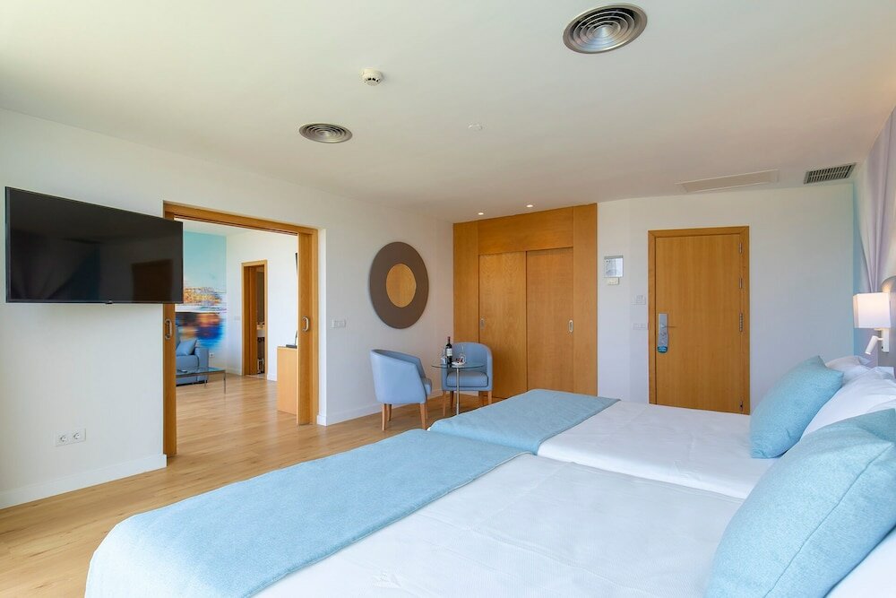 Фото 104254502792