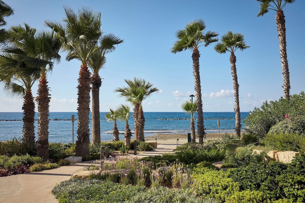 Фото Parklane, a Luxury Collection Resort & SPA, Limassol