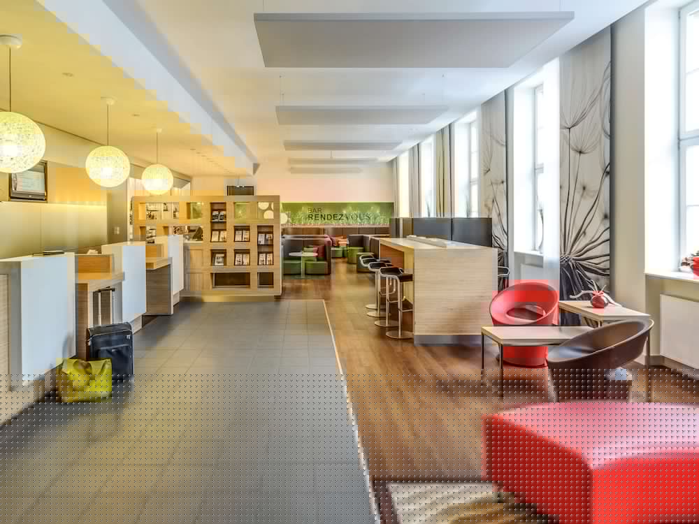 Фото Ibis Karlsruhe Hauptbahnhof