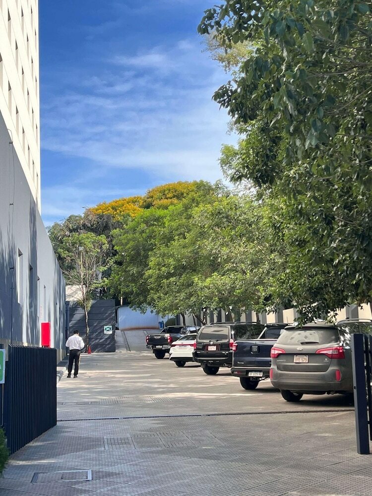 Фото Ibis Asuncion