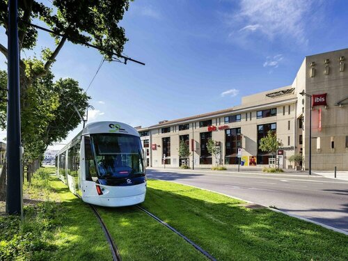 Внешний вид отеля ibis Авиньон Центр Pont de l'Europe в Авиньоне, фото 4