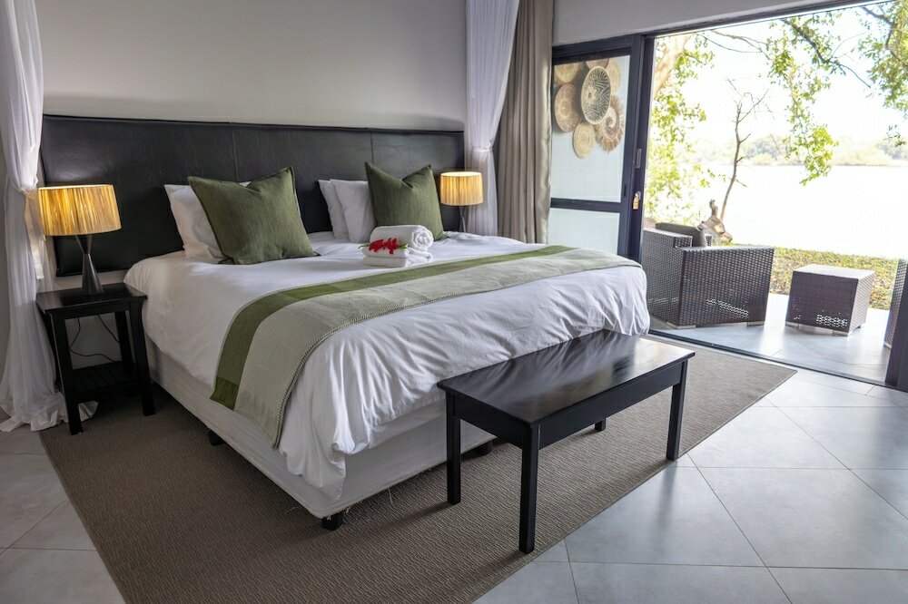 Фото Victoria Falls Waterfront