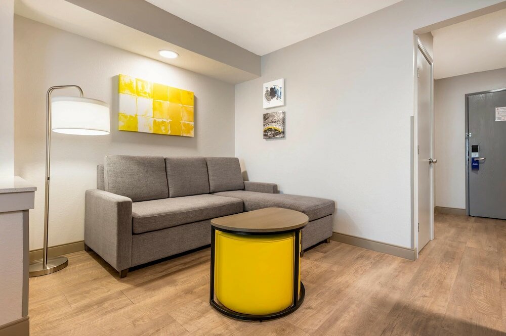 Фото Hotel Avyan