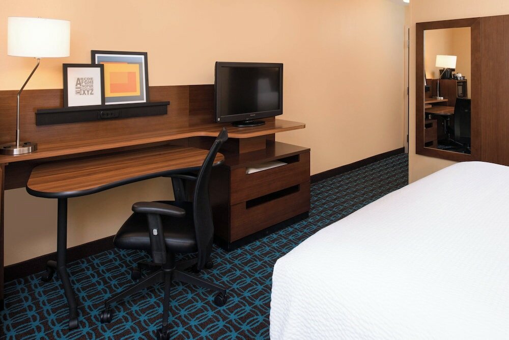 Фото Fairfield Inn by Marriott Orlando Airport