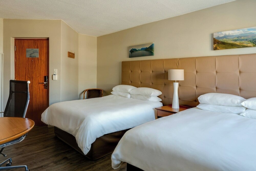 Фото Protea Hotel by Marriott Cape Town Tyger Valley