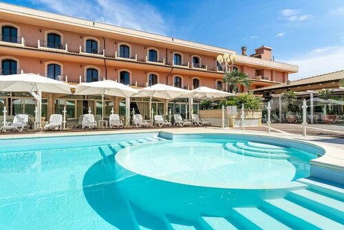 Гостиница Hotel Villa Elena в Абруццо