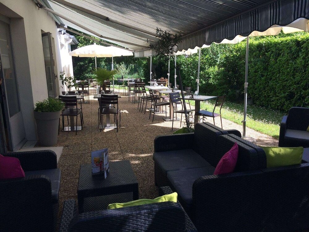 Фото Campanile Cergy Pontoise