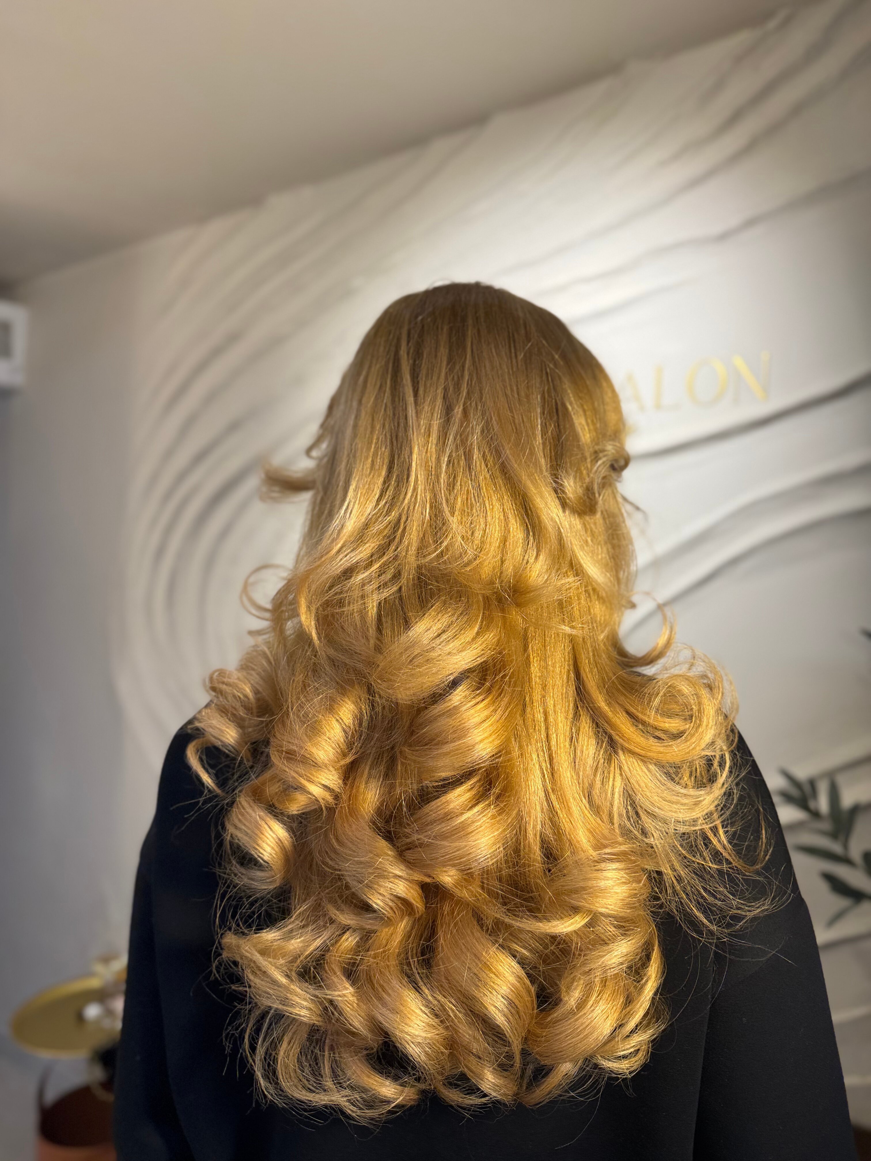 Trendi Salon and Bijoux