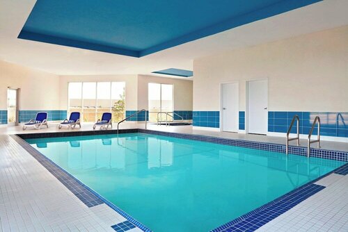 Внешний вид отеля Four Points by Sheraton Edmonton Gateway в Эдмонтоне, фото 5