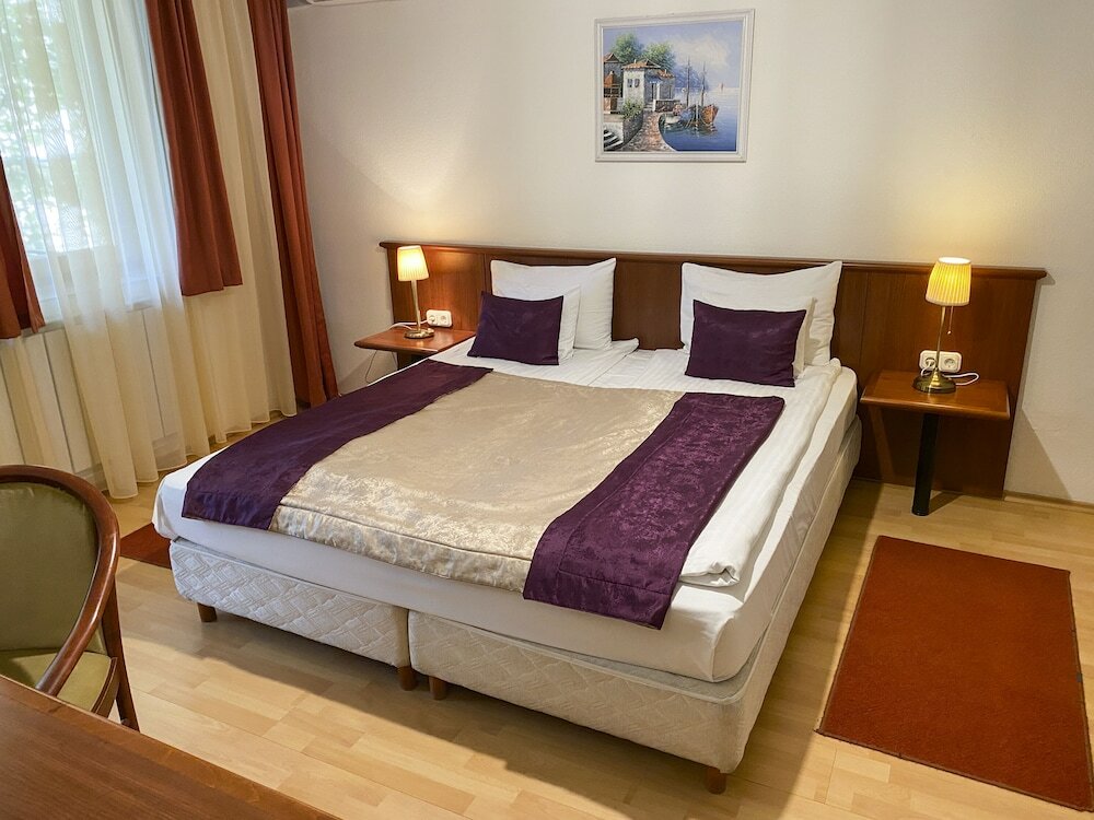 Фото Gold Hotel Budapest