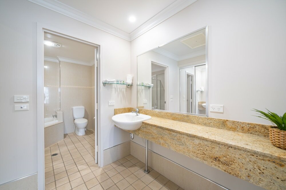 Фото Heritage Inn Bathurst