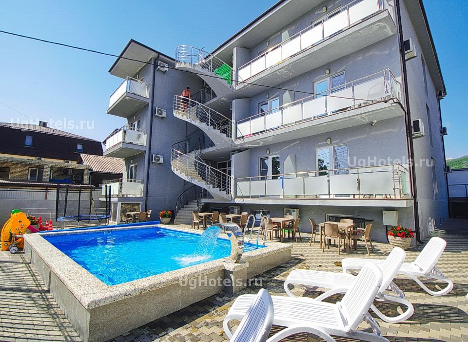 Фото отеля 1