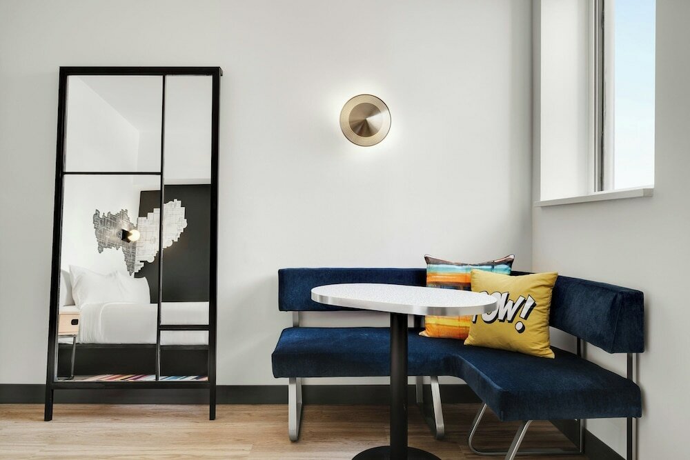 Фото Aloft Indianapolis Downtown