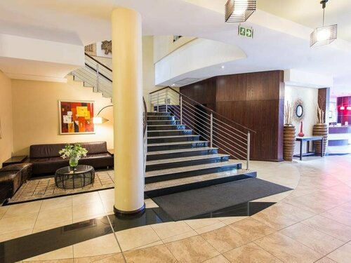 Внешний вид отеля Premier Hotel Or Tambo в Городе Метрополитенского Муниципалитете Экурхулени, фото 1