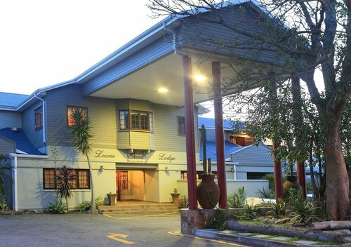 Гостиница Loerie Guest Lodge в Джордже