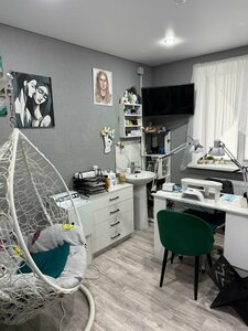 Ali Nail Stylist (Svietlagorsk, vulica Mirašničenki, 25/4) ، صالون العناية بالأظافر